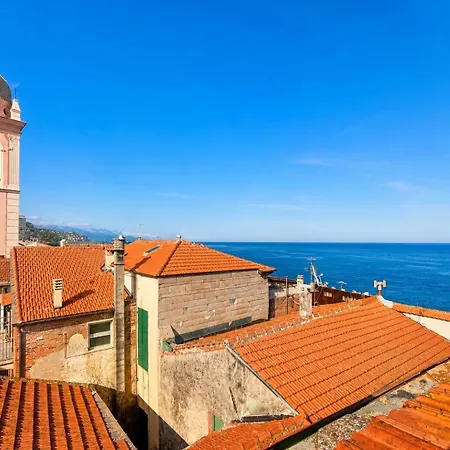Ca' Du Marchin, Noli. * Noli